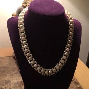 Pearl choker